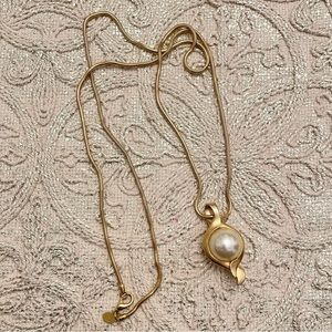 Vintage Express Long Chain Pearl Necklace